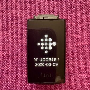 Fitbit Charge 4 and 14 Bands